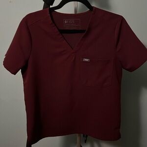 Figs Burgundy scrub set